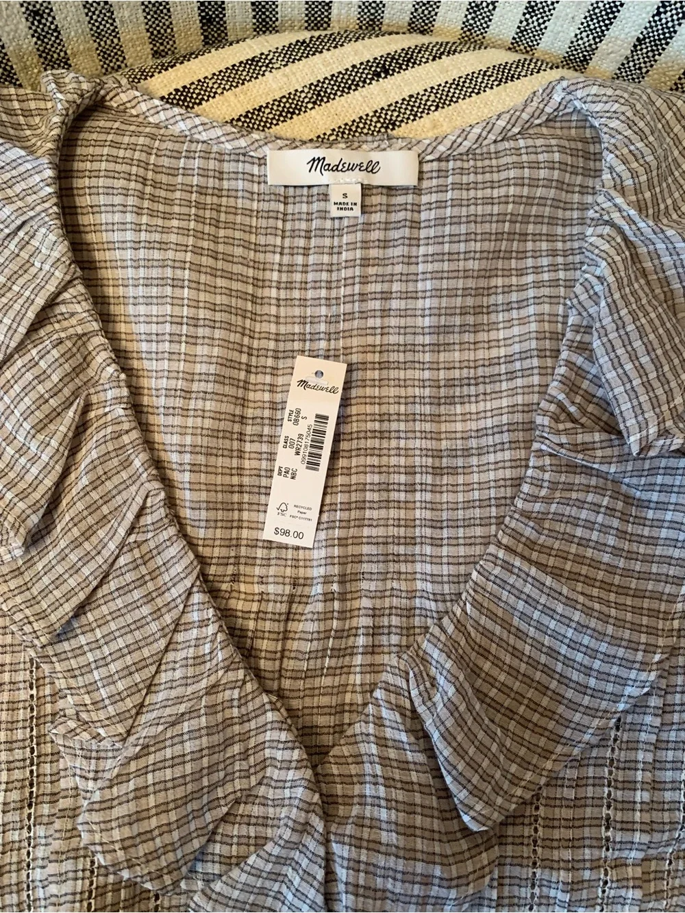 Madewell Beige Ruffle V-Neck Button-Front Blouse